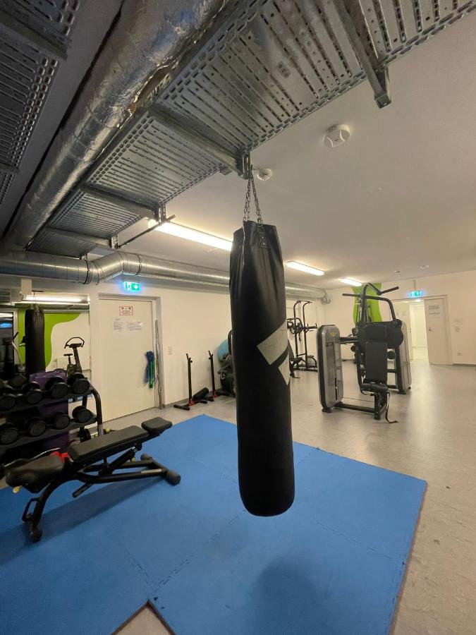 Restify10 - Skyline View - Fitness - Garge - Modern Appartement Wenen Buitenkant foto