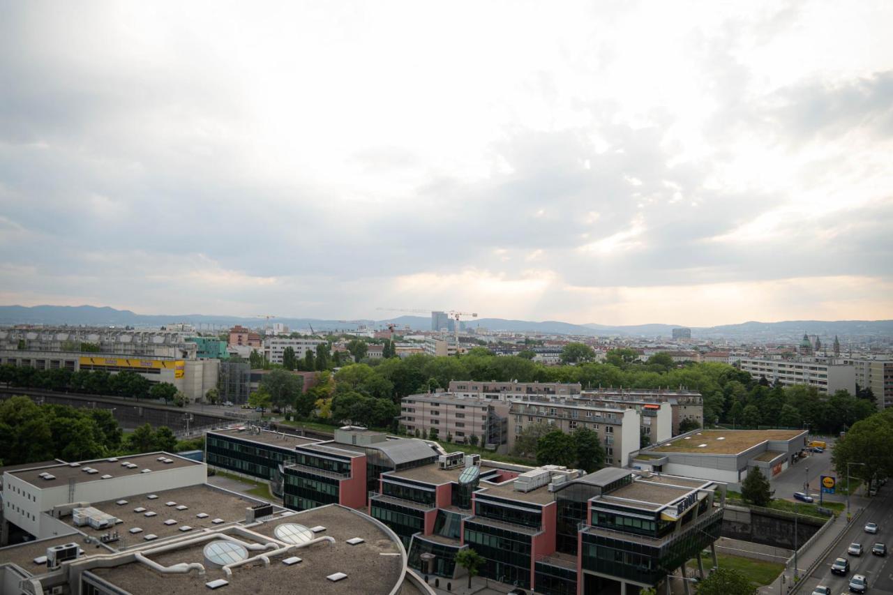 Restify10 - Skyline View - Fitness - Garge - Modern Appartement Wenen Buitenkant foto